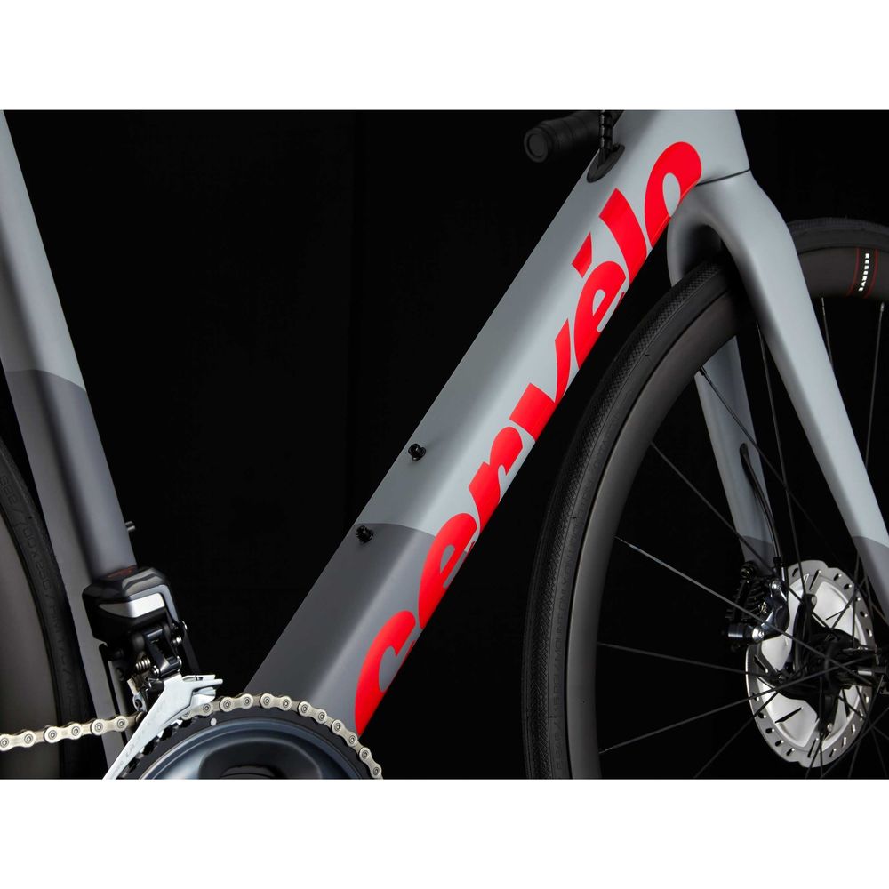 2021 Cervelo R-Series Disc Ultegra Di2 Road Bike