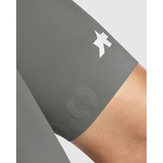 新品未使用 ASSOS EQUIP RS BIBSHORTS XLサイズ S9 アソス エキップ ビブショーツ 